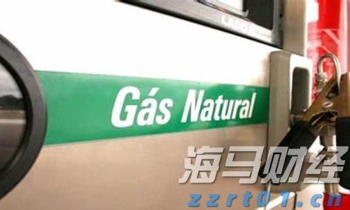 苹果(AAPL.US)强劲财报带动股价上涨，但AI投资及关税问题成华尔街争论焦点